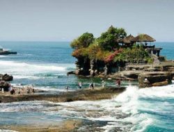 Bukan Sekadar Pemandangan Indah: Menguak Kisah dan Sejarah di Balik 10 Destinasi Ikonik Indonesia
